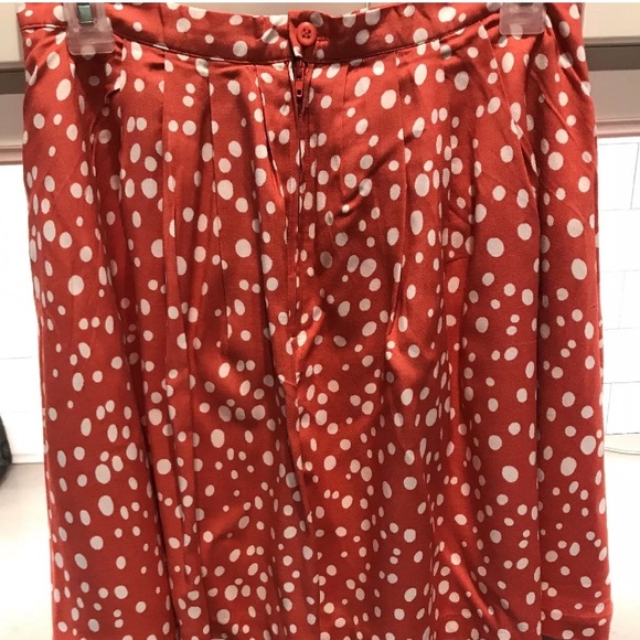 Forever 21 Women’s Flare Skirt Coral w/ Polka Dots - Picture 3 of 8